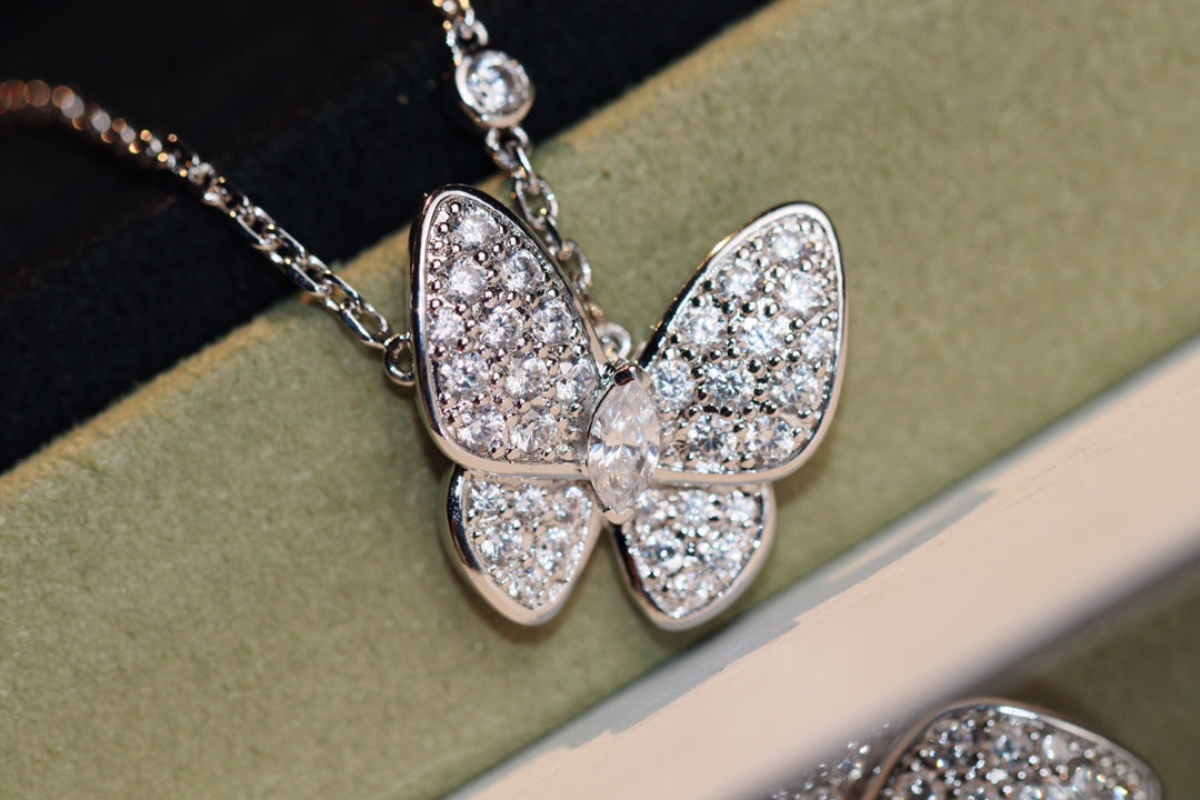 [⭐Haelin Jewelry]BUTTERFLY DIAMOND NECKLACE