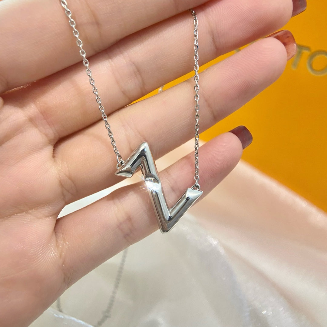 [⭐Haelin Jewelry]VOLTE UPSIDE DOWN NECKLACE