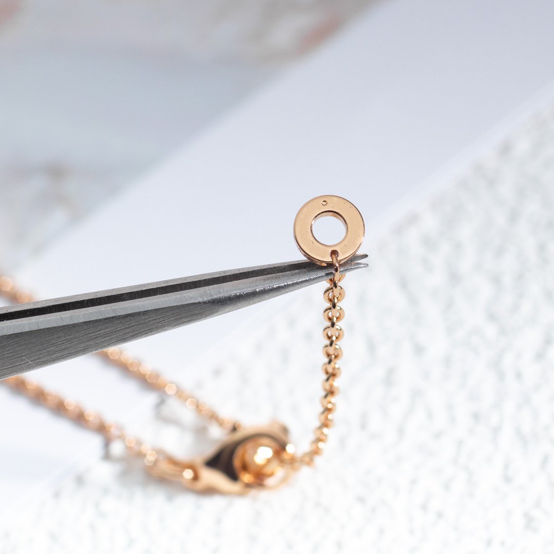 [⭐Haelin Jewelry]ZERO 1 WHITE CERAMIC PINK GOLD DIAMOND NECKLACE