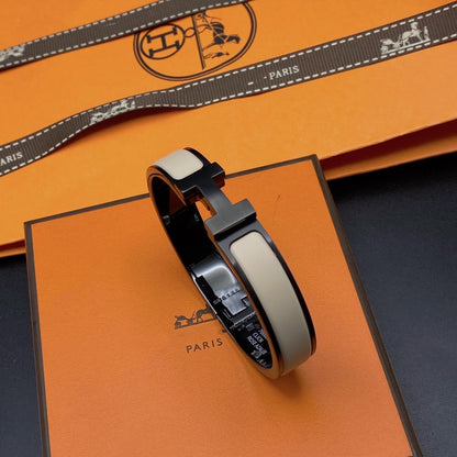 [⭐Haelin Jewelry]H BRACELET 12MM BLACK BEIGE CERAMIC