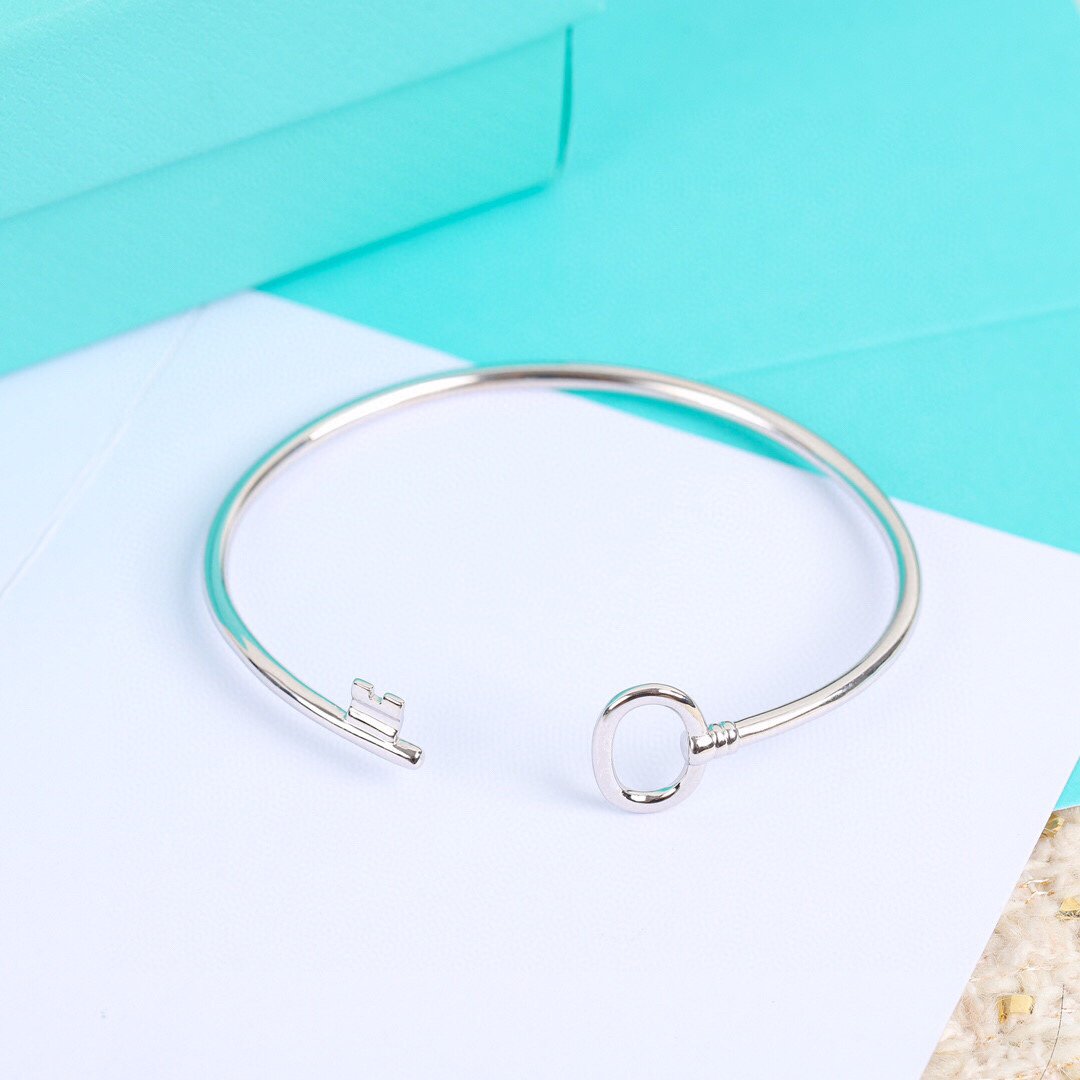 [Haelin Jewelry]KEY WIRE OVAL BRACELET