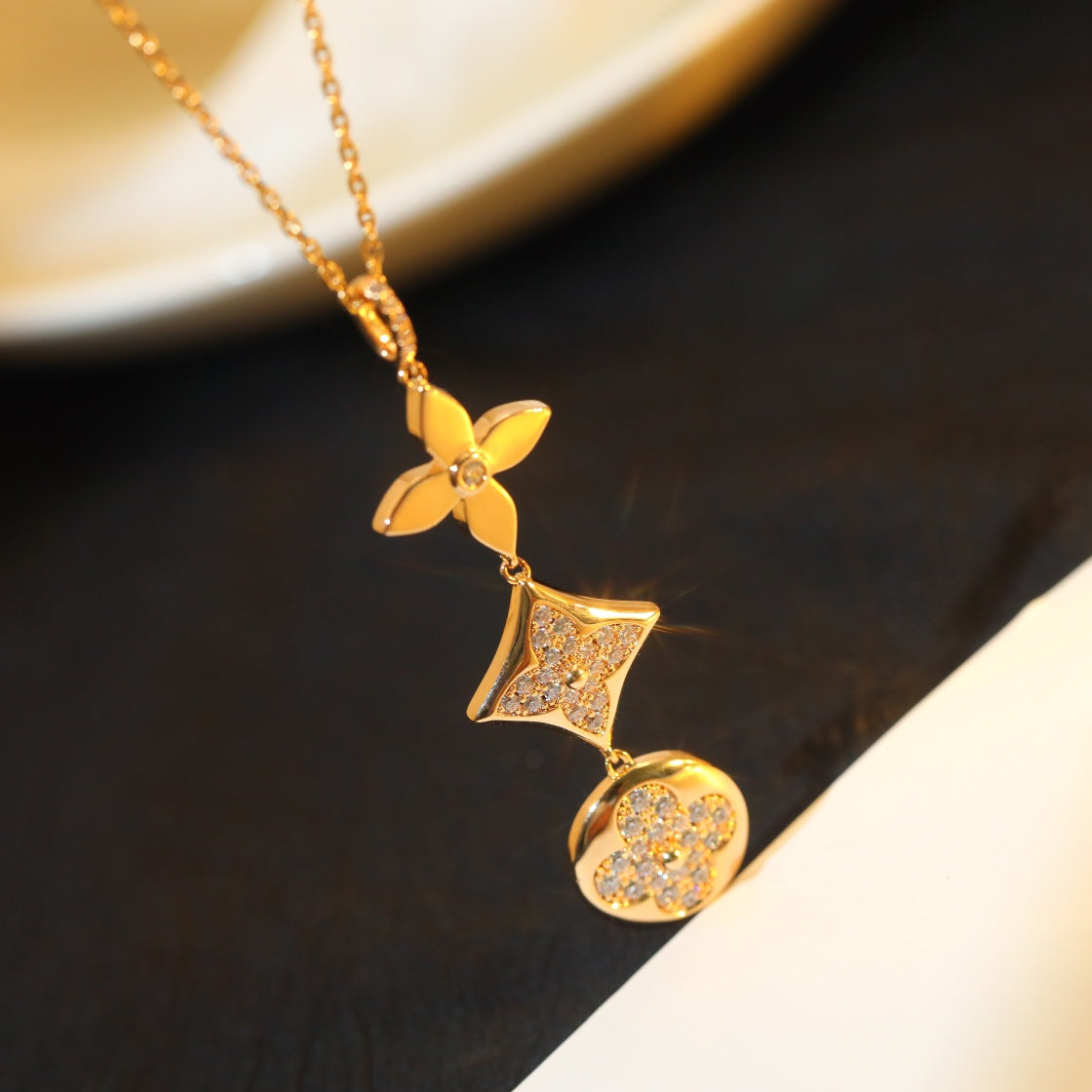 [⭐Haelin Jewelry]STAR AND SUN DIAMOND PINK GOLD NECKLACE