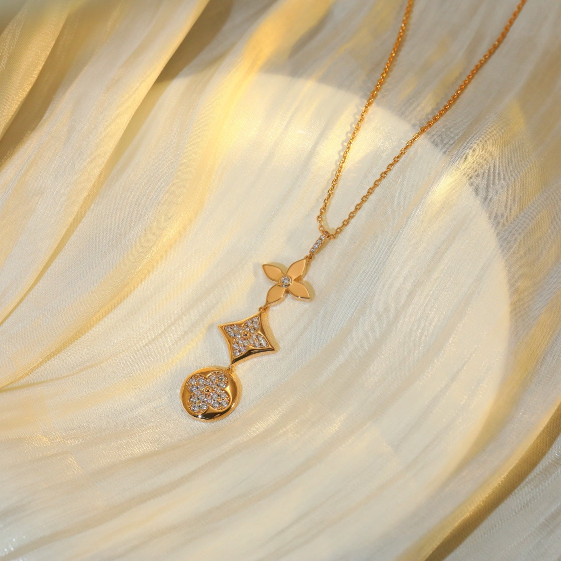 [⭐Haelin Jewelry]STAR AND SUN DIAMOND PINK GOLD NECKLACE