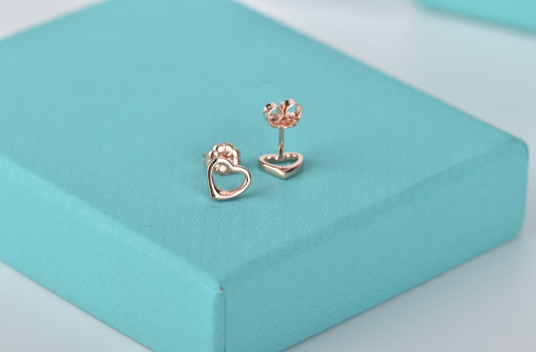 [Haelin Jewelry]OPEN HEART STUD EARRINGS