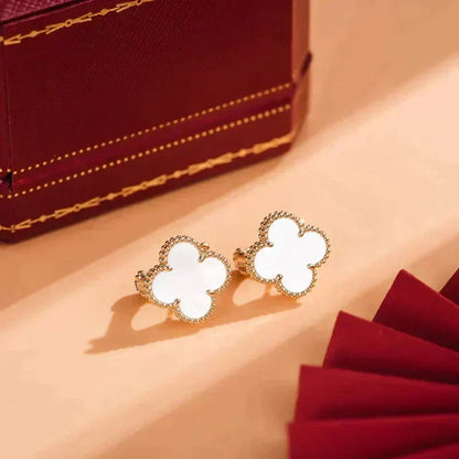 [⭐Haelin Jewelry]CLOVER MEDIUM 1 MOTIFS  WHITE MOP STUD EARRINGS