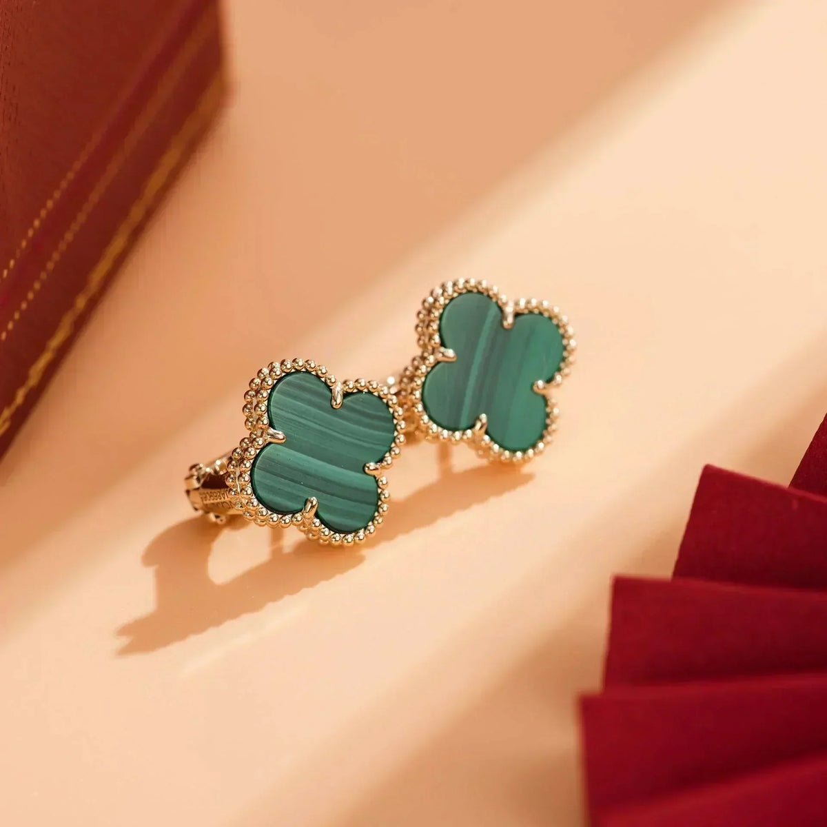 [⭐Haelin Jewelry]CLOVER MEDIUM 1 MOTIFS MALACHITE  EARRINGS