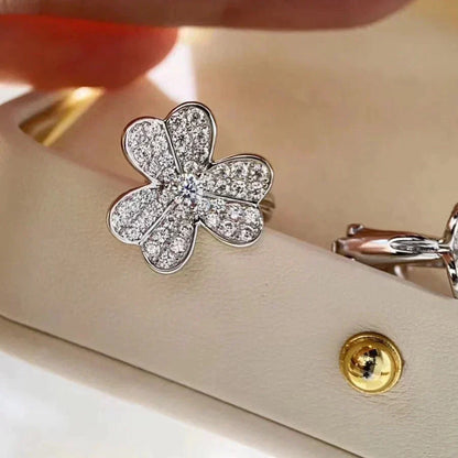 [⭐Haelin Jewelry]CLOVER COMOS DIAMOND EARRINGS SILVER