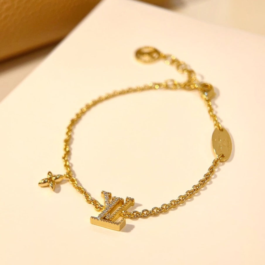 [⭐Haelin Jewelry]LOGO STAR MOTIF GOLD BRACELET