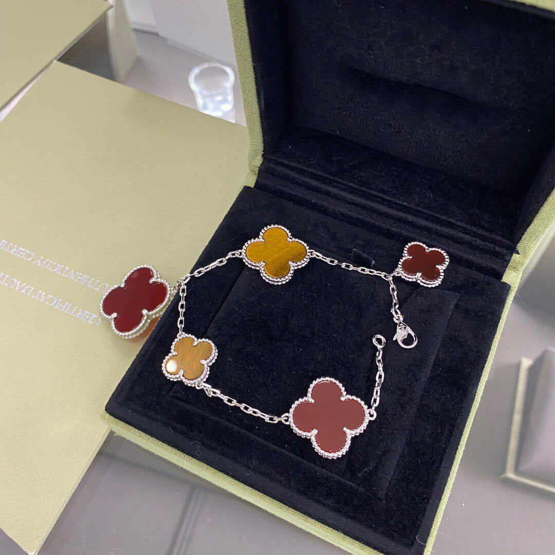 [⭐Haelin Jewelry]CLOVER 5 MOTIFS SIVLER CARNELIAN TIGER EYE BRACELET