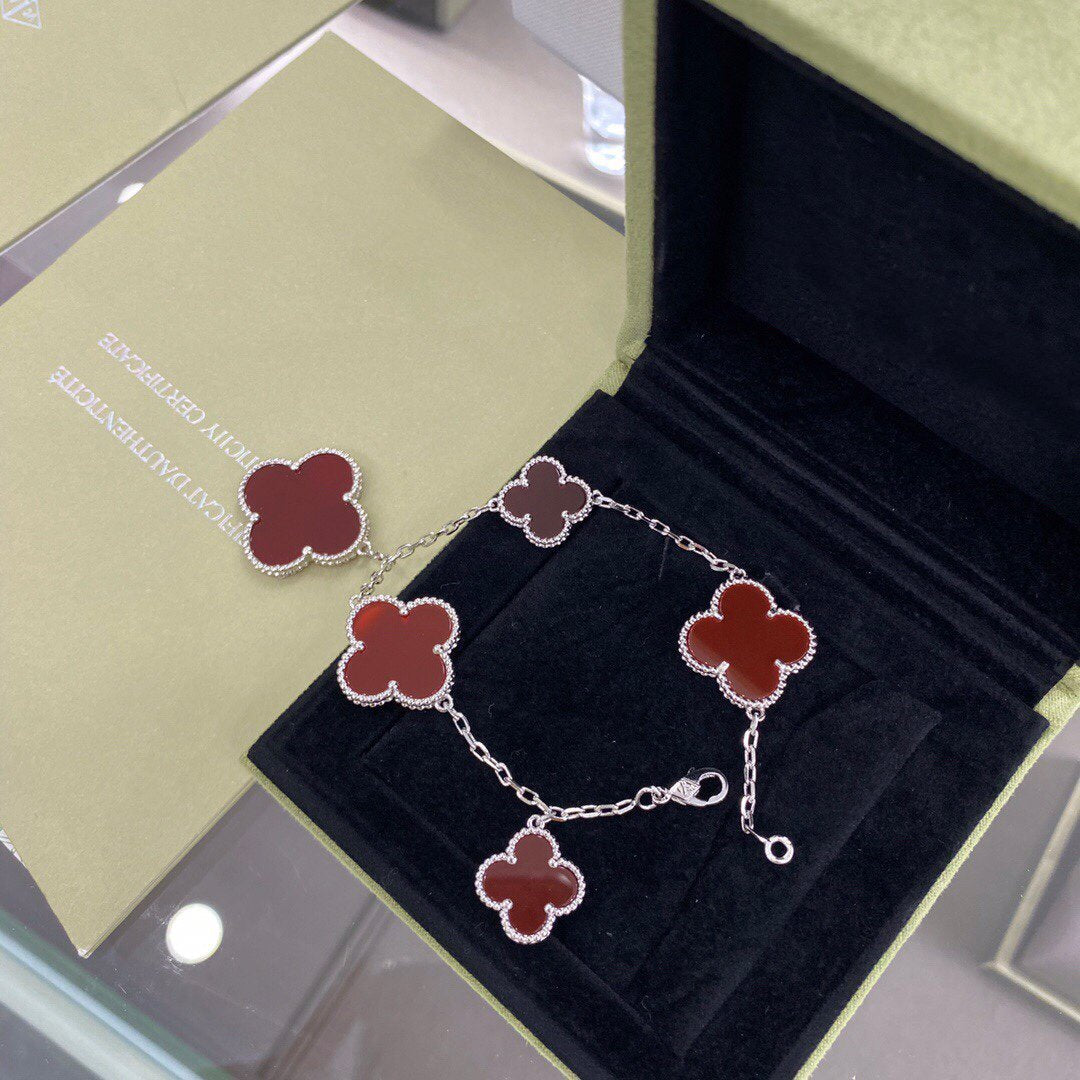 [⭐Haelin Jewelry]CLOVER 5 MOTIFS SIVLER CARNELIAN BRACELET