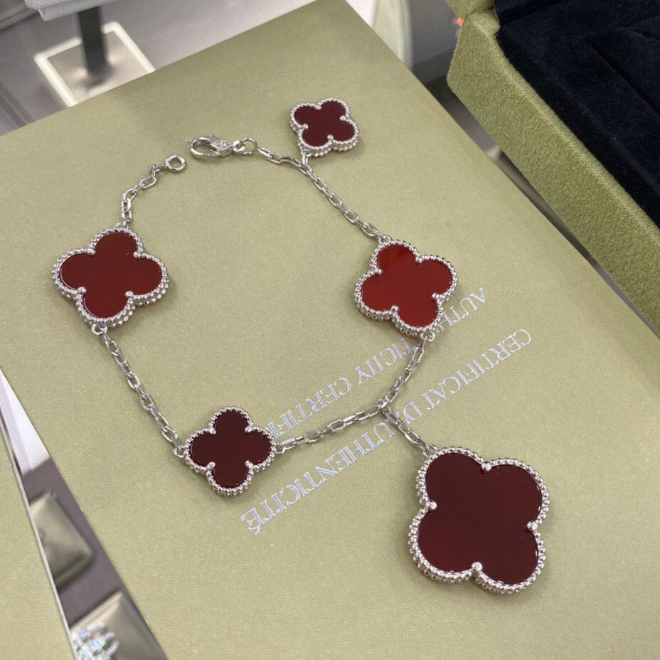 [⭐Haelin Jewelry]CLOVER 5 MOTIFS SIVLER CARNELIAN BRACELET