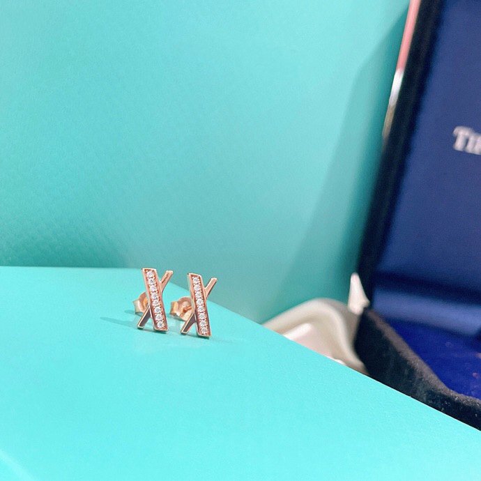 [Haelin Jewelry]X EARRINGS ROSE GOLD DIAMONDS