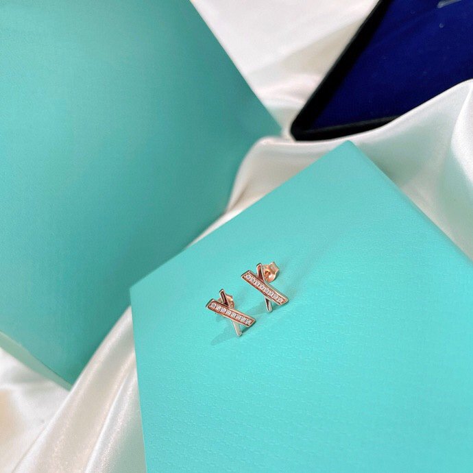 [Haelin Jewelry]X EARRINGS ROSE GOLD DIAMONDS