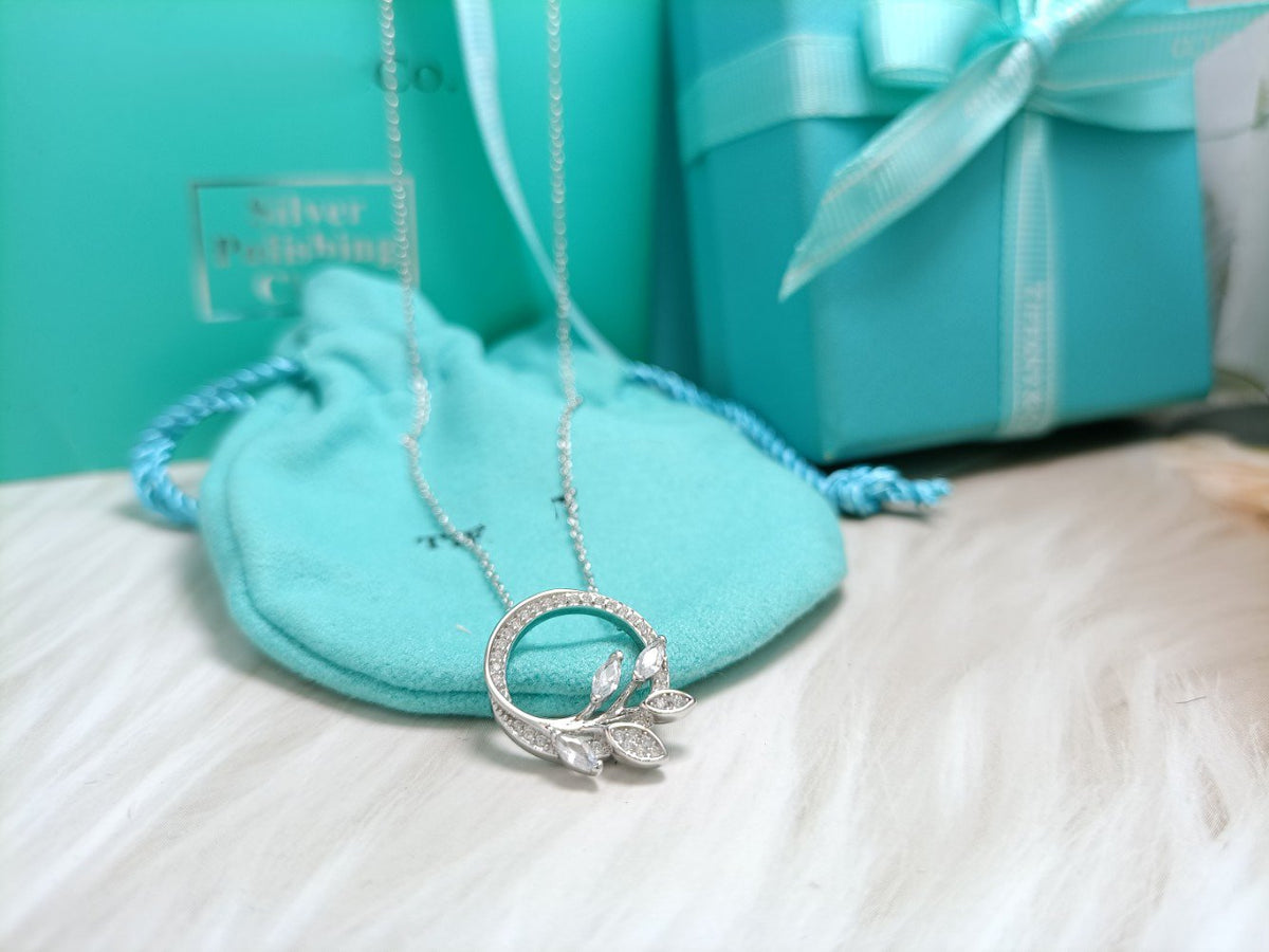 [Haelin Jewelry]DIAMOND VINE CIRCLE PENDANT PLATINUM NECKLACE