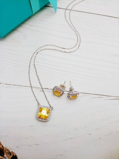 [Haelin Jewelry]SPARKLERS CITRINE GEMSTONE PENDANT NECKLACE STERLING SILVER