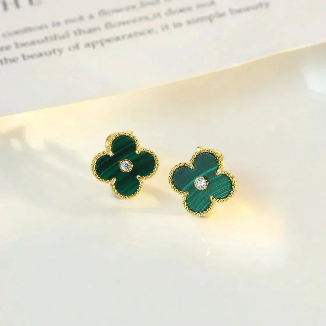 [⭐Haelin Jewelry]CLOVER MEDIUM 1 MOTIFS MALACHITE DIAMOND EARRINGS