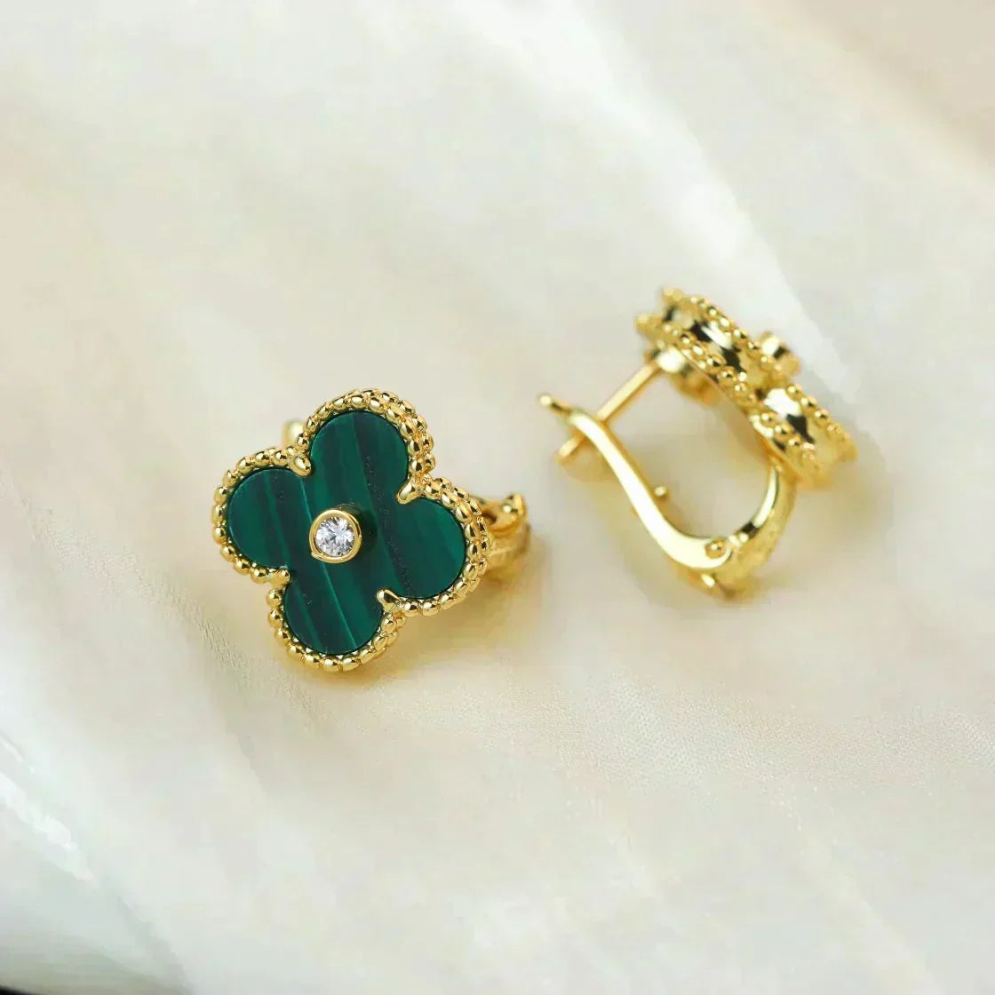 [⭐Haelin Jewelry]CLOVER MEDIUM 1 MOTIFS MALACHITE DIAMOND EARRINGS