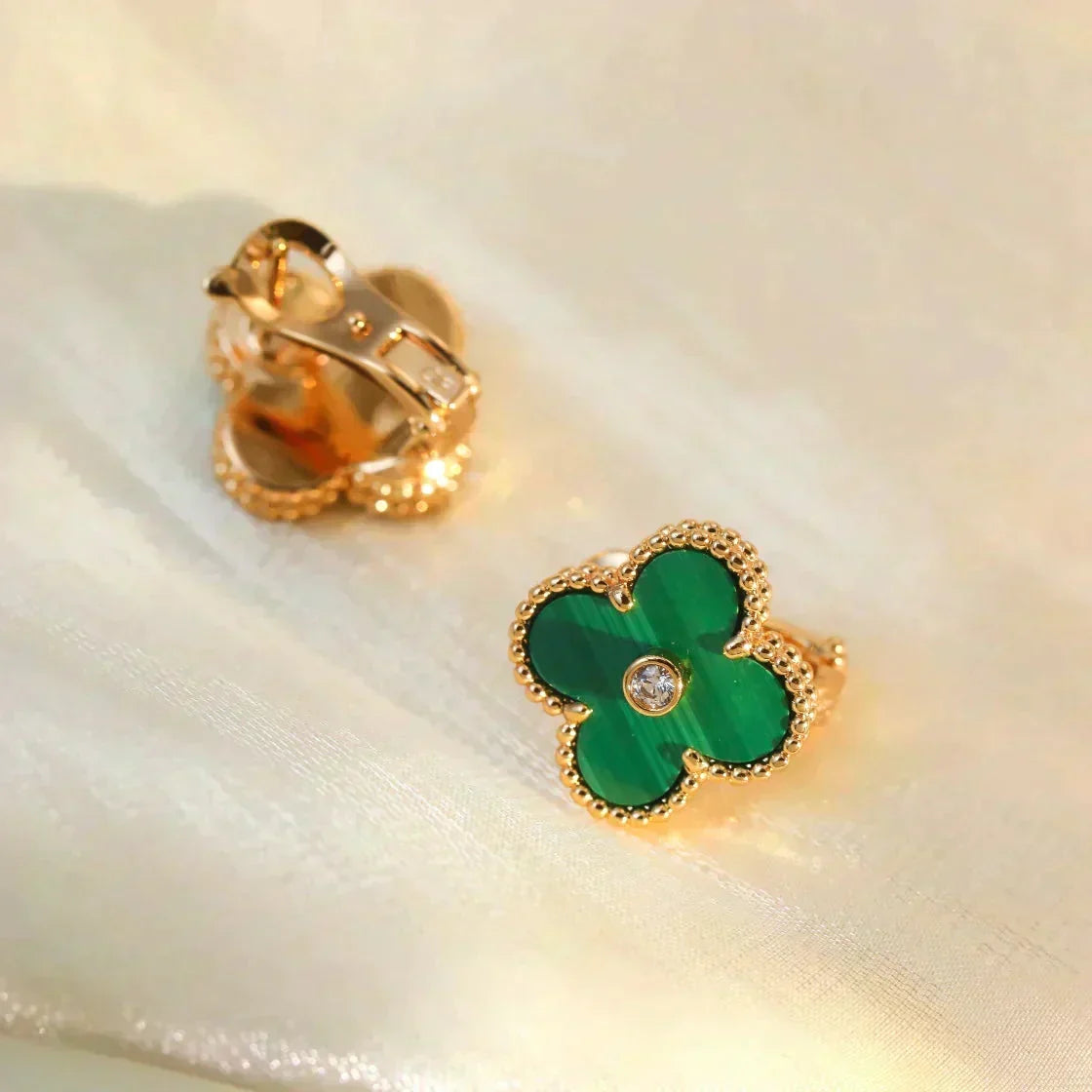 [⭐Haelin Jewelry]CLOVER MEDIUM 1 MOTIFS MALACHITE DIAMOND EARRINGS