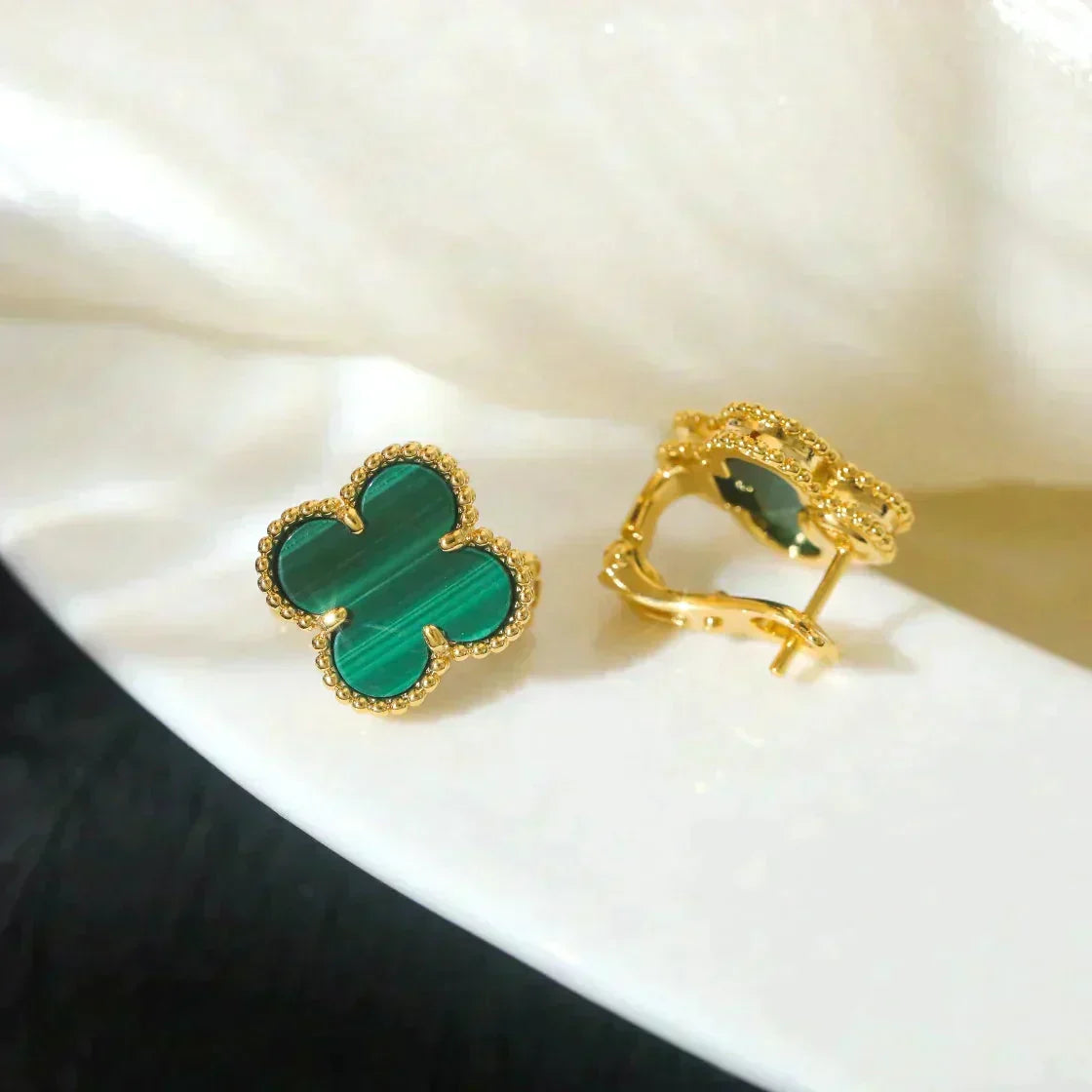 [⭐Haelin Jewelry]CLOVER MEDIUM 1 MOTIFS MALACHITE  EARRINGS