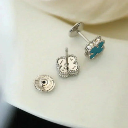 [⭐Haelin Jewelry]CLOVER MINI 9.5MM ONYX STUD EARRINGS SILVER
