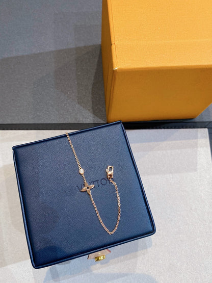 [⭐Haelin Jewelry]STAR DIAMOND PINK GOLD BRACELET