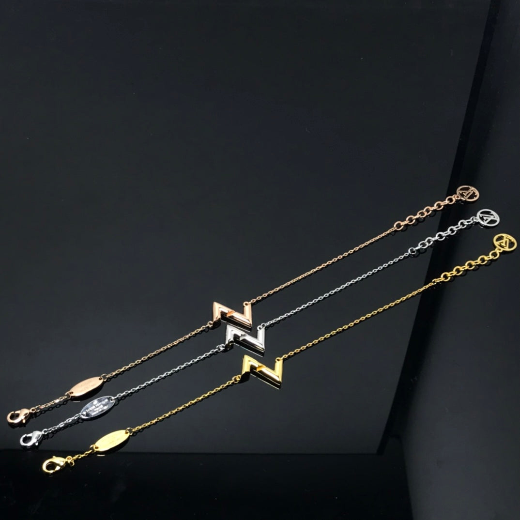 [⭐Haelin Jewelry]VOLT LV LOGO BRACELET
