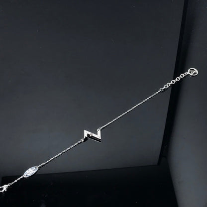 [⭐Haelin Jewelry]VOLT LV LOGO BRACELET