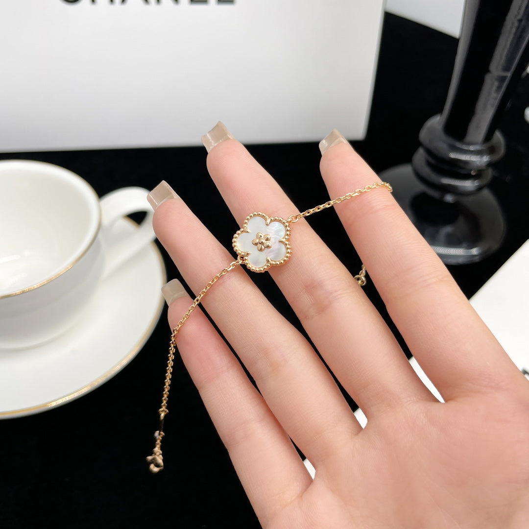 [⭐Haelin Jewelry]LUCKY SPRING ROSE GOLD MOP BRACELET