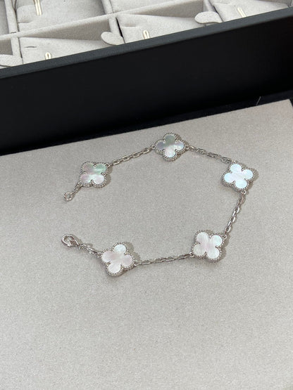 [⭐Haelin Jewelry]CLOVER WHITE PEARL MOP 5 MOTIF BRACELET COLLECTION