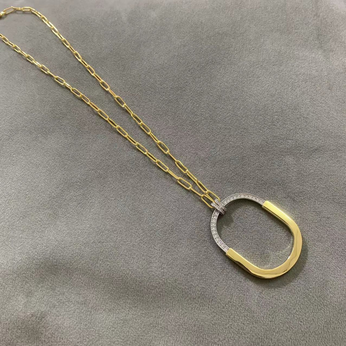 [Haelin Jewelry]LOCK DIAMOND NECKLACE