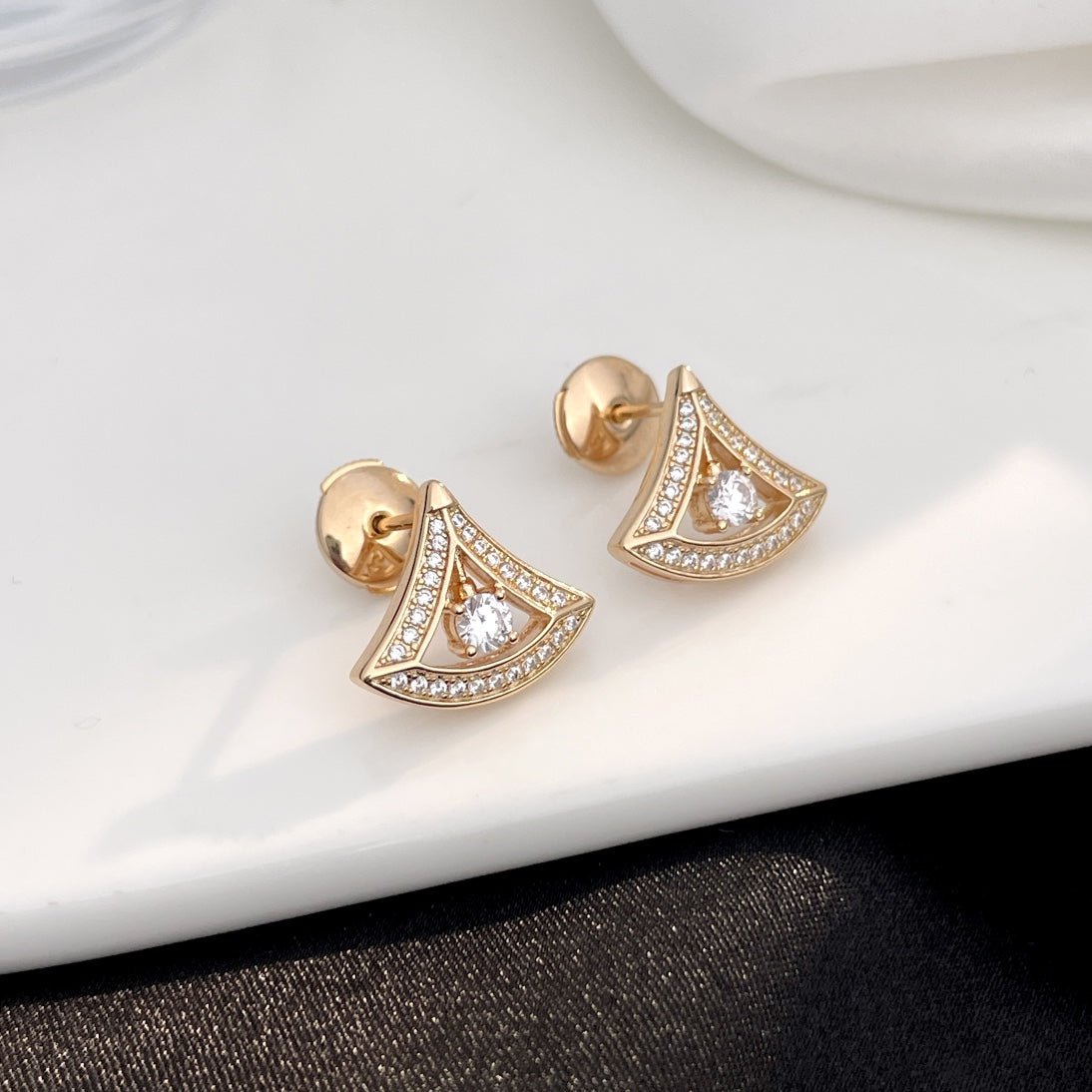 [⭐Haelin Jewelry]DREAM MINI DIAMOND STUD EARRINGS