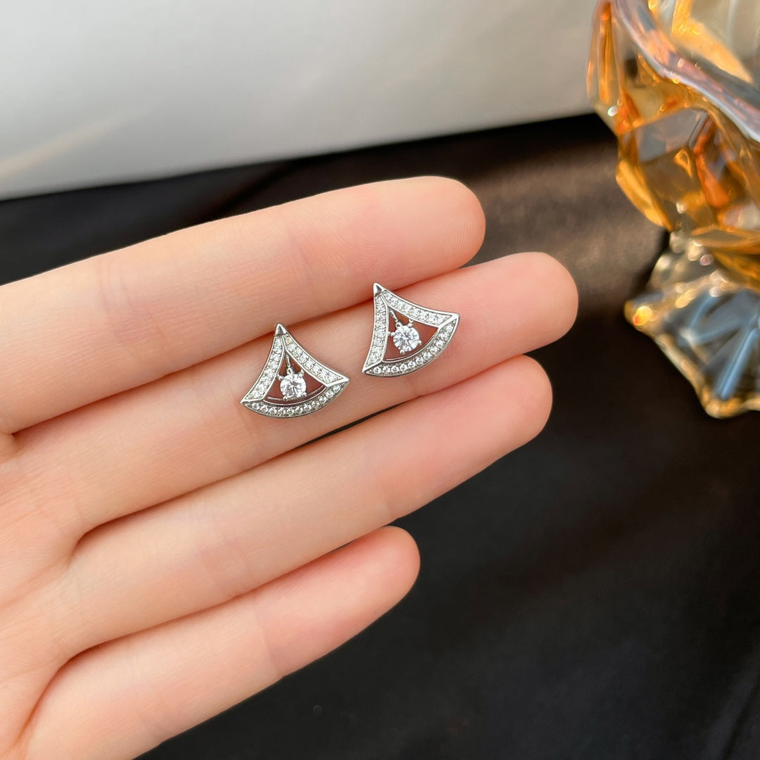 [⭐Haelin Jewelry]DREAM MINI DIAMOND STUD EARRINGS