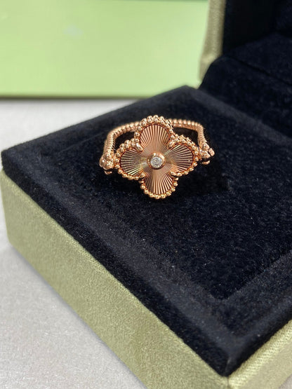[⭐Haelin Jewelry]CLOVER RIVERSIBLE ROSE GOLD RING