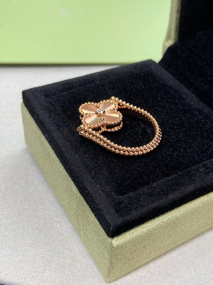 [⭐Haelin Jewelry]CLOVER RIVERSIBLE ROSE GOLD RING
