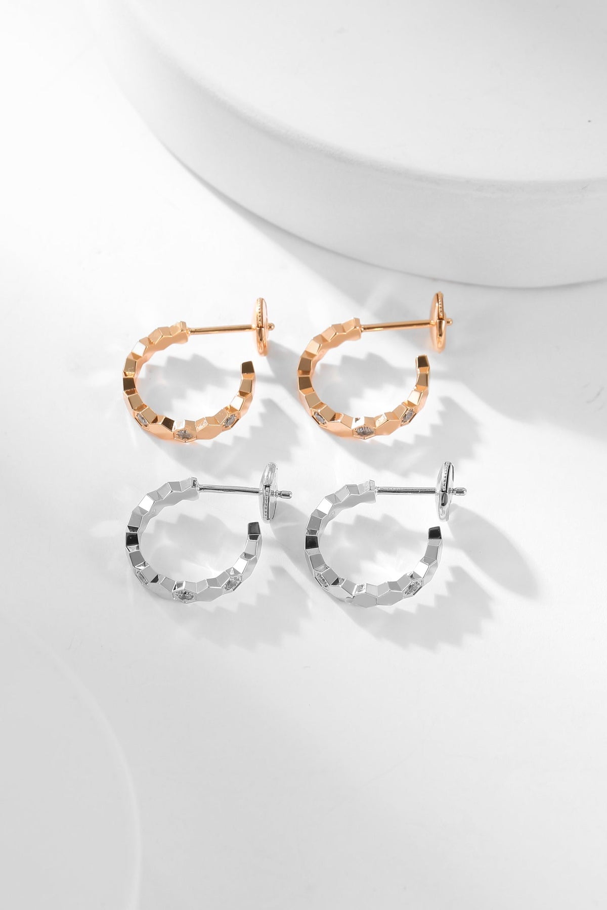 [⭐Haelin Jewelry]BEE LOVE DIAMOND HOOP EARRINGS