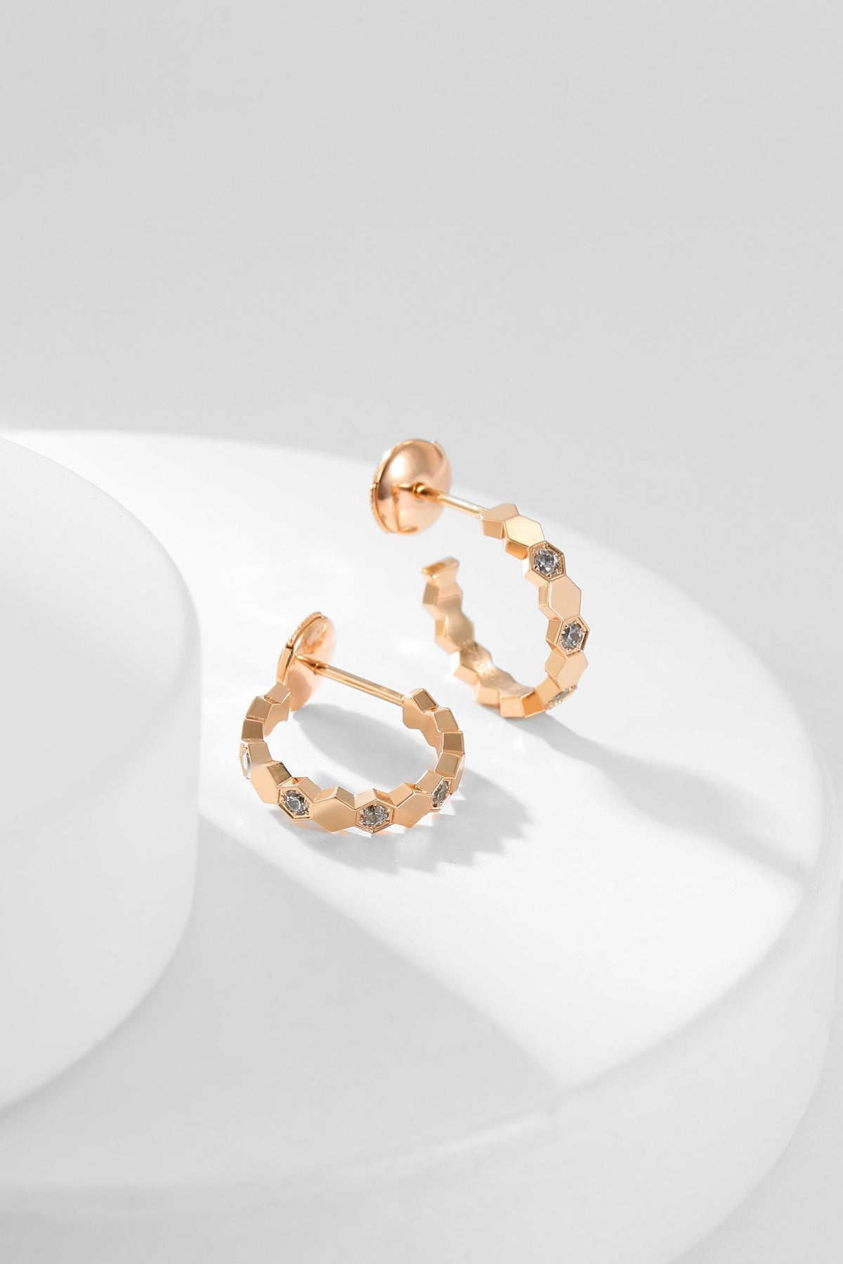 [⭐Haelin Jewelry]BEE LOVE DIAMOND HOOP EARRINGS