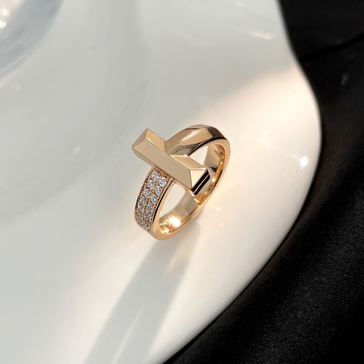 [Haelin Jewelry]T WIDE DIAMOND RING