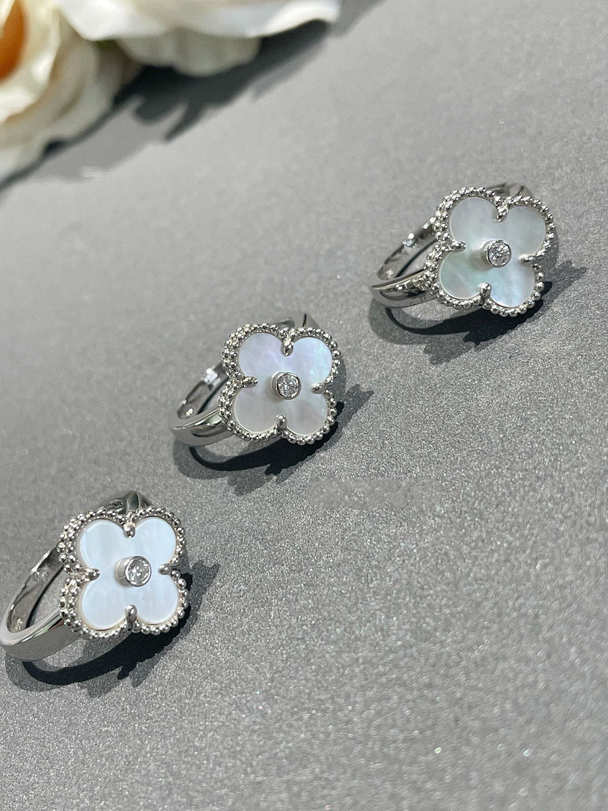 [⭐Haelin Jewelry]CLOVER SILVER MOP DIAMOND RING