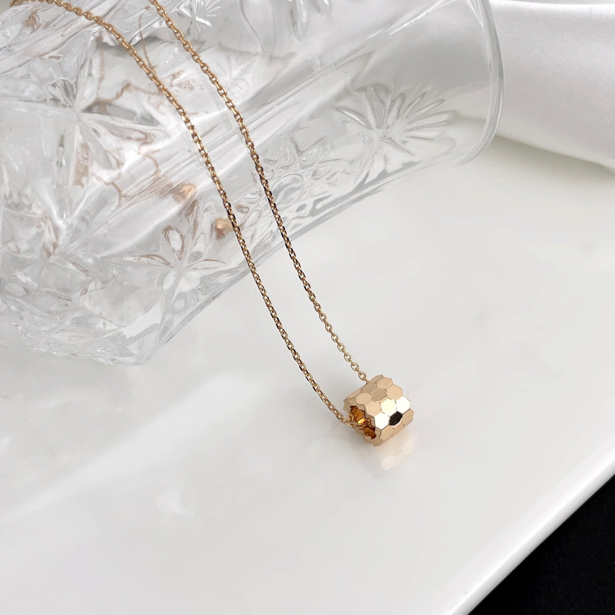 [⭐Haelin Jewelry]BEE MINI NECKLACE