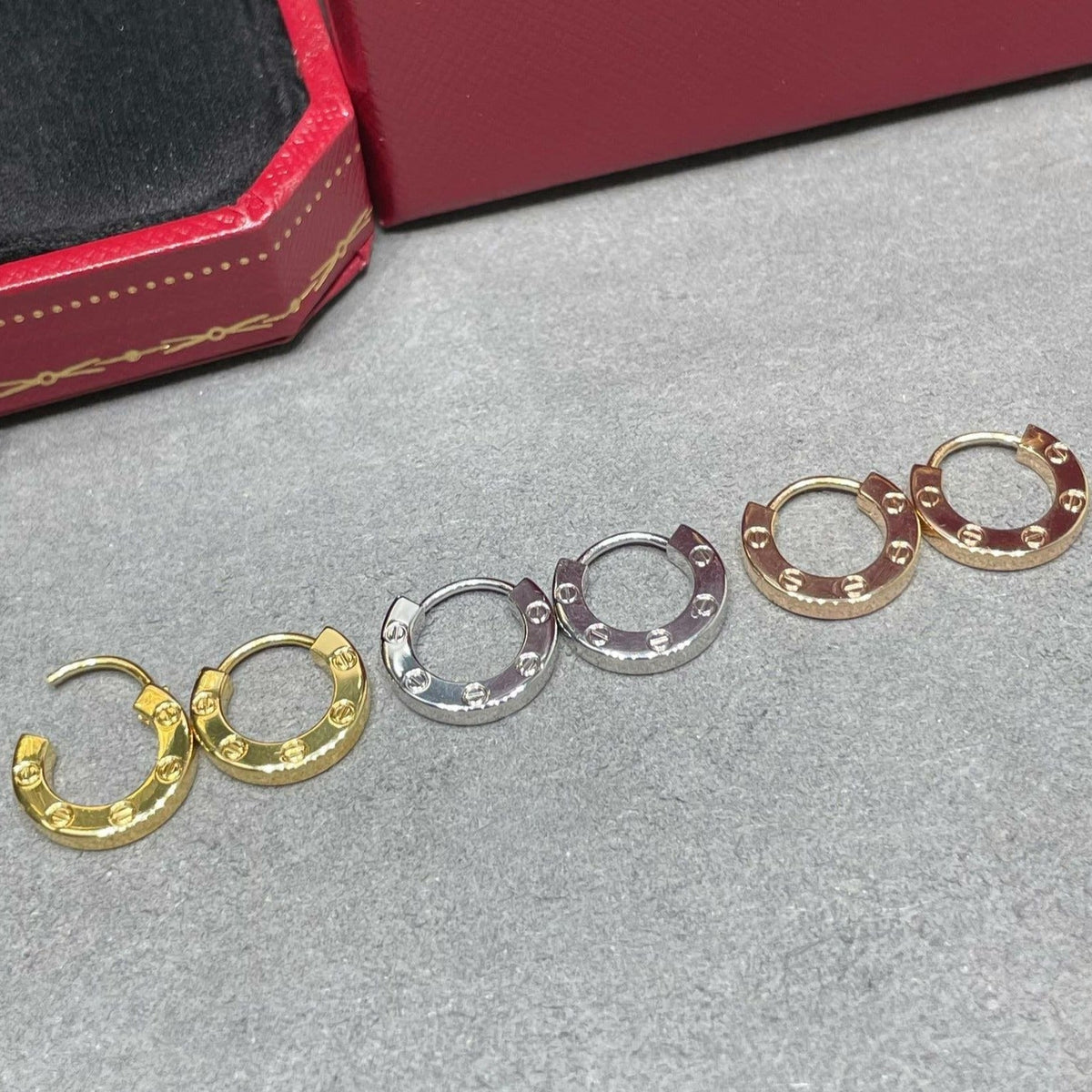 [⭐Haelin Jewelry]LOVE MINI EARRINGS