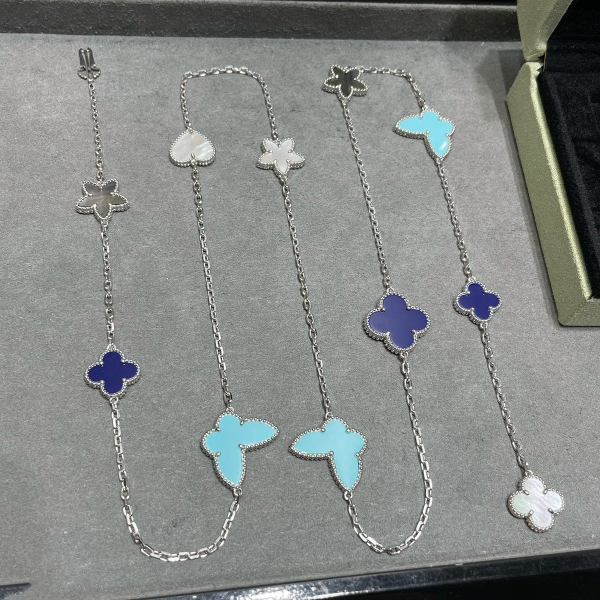 [⭐Haelin Jewelry]LUCKY CLOVER SILVER 11 MOTIF NECKLACE