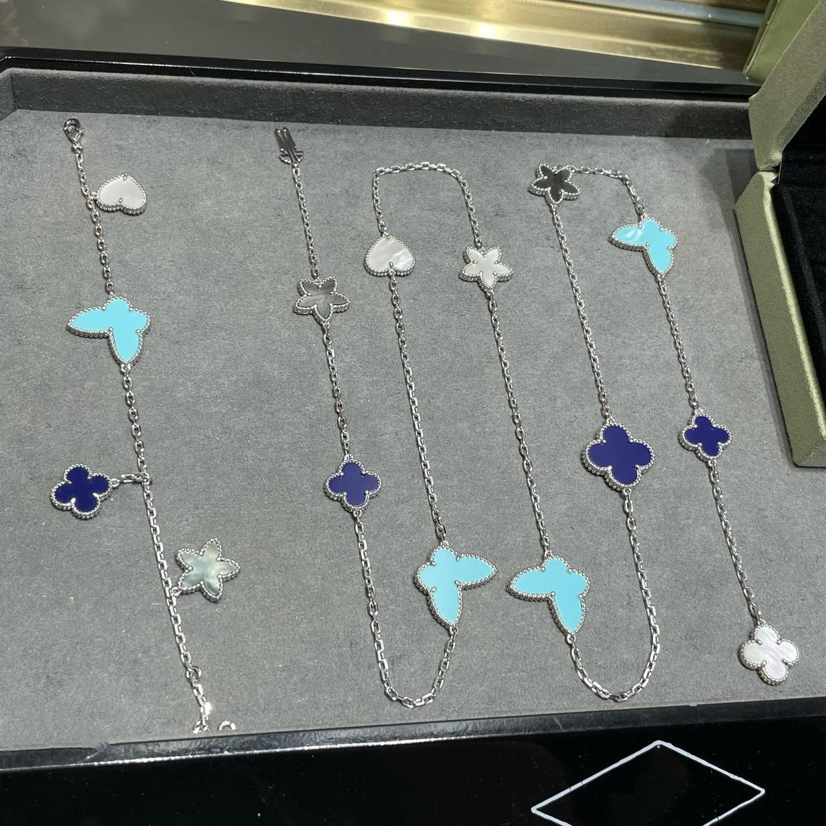 [⭐Haelin Jewelry]LUCKY CLOVER SILVER 11 MOTIF NECKLACE