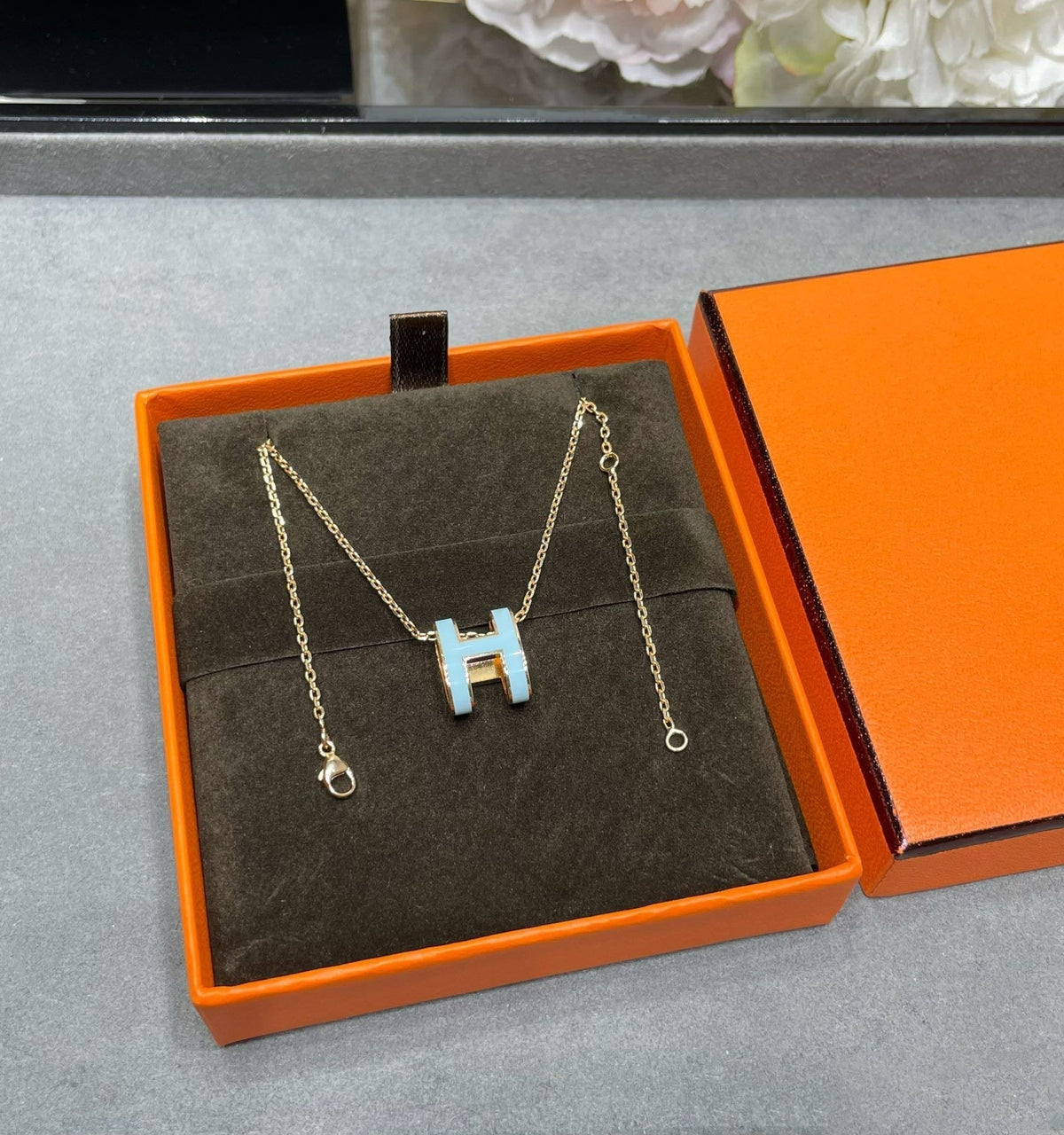 [⭐Haelin Jewelry]POP H SKY BLUE NECKLACE