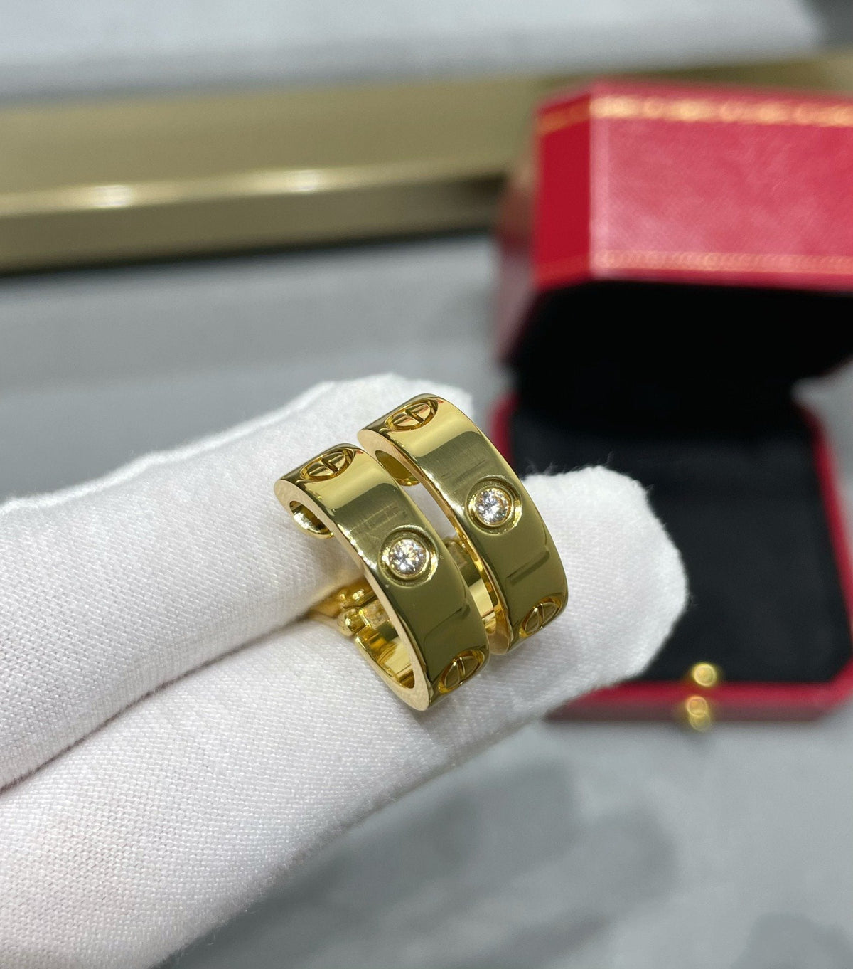 [⭐Haelin Jewelry]LOVE 5.5MM 1 DIAMOND EARRINGS