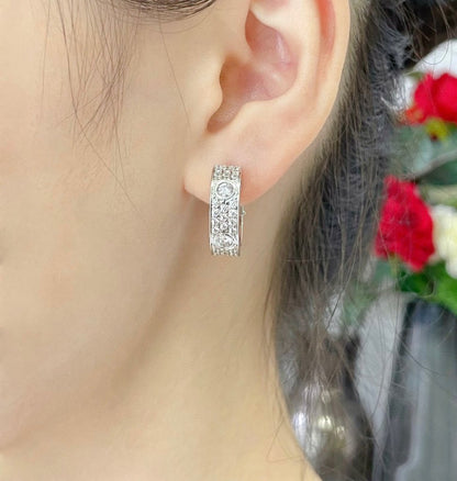 [⭐Haelin Jewelry]LOVE 5.5MM DIAMOND PAVED EARRINGS