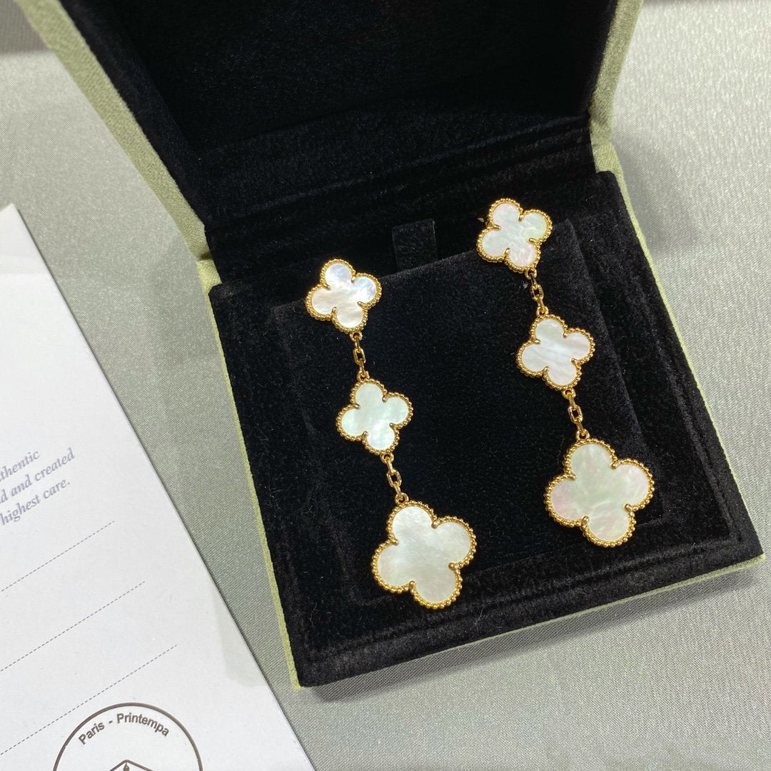[⭐Haelin Jewelry]CLOVER MOP 3 MOTIFS GOLD EARRINGS