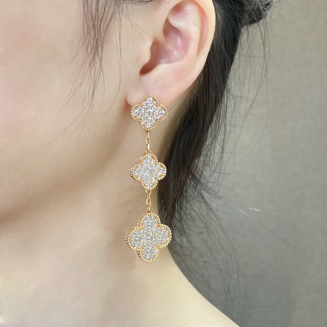 [⭐Haelin Jewelry]CLOVER 3 MOTIFS DIAMOND PAVED ROSE GOLD EARRINGS