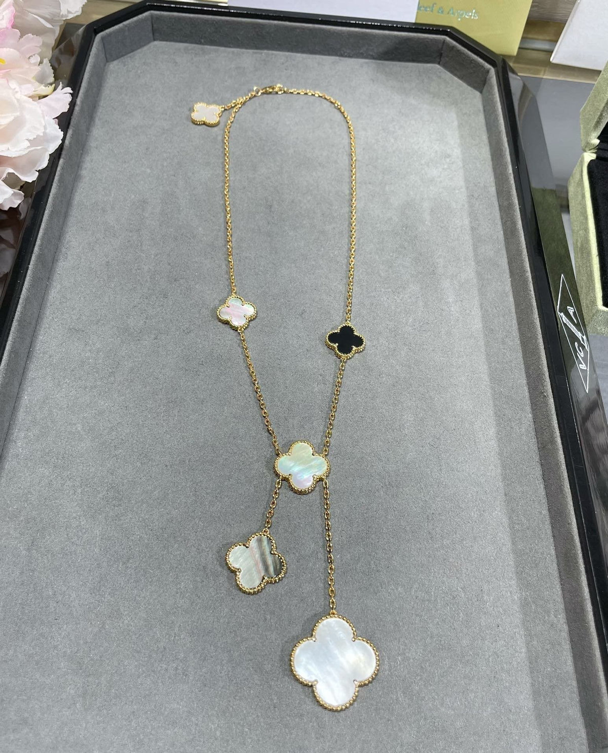 [⭐Haelin Jewelry]CLOVER 6 MOTIF MOP ONYX GOLD NECKLACE