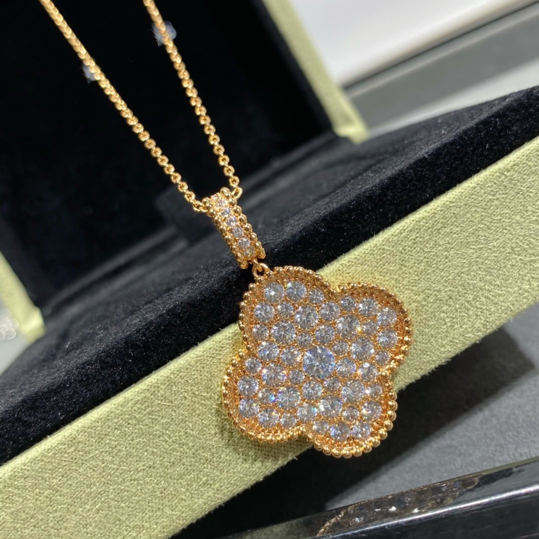 [⭐Haelin Jewelry]CLOVER 25MM LARGE PEDANT DIAMOND PAVED LONG NECKLACE