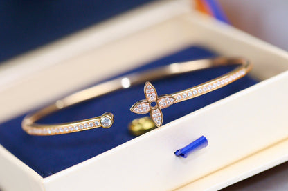 [⭐Haelin Jewelry]IDYLLE PINK GOLD OPEN BRACELET DIAMOND PAVED